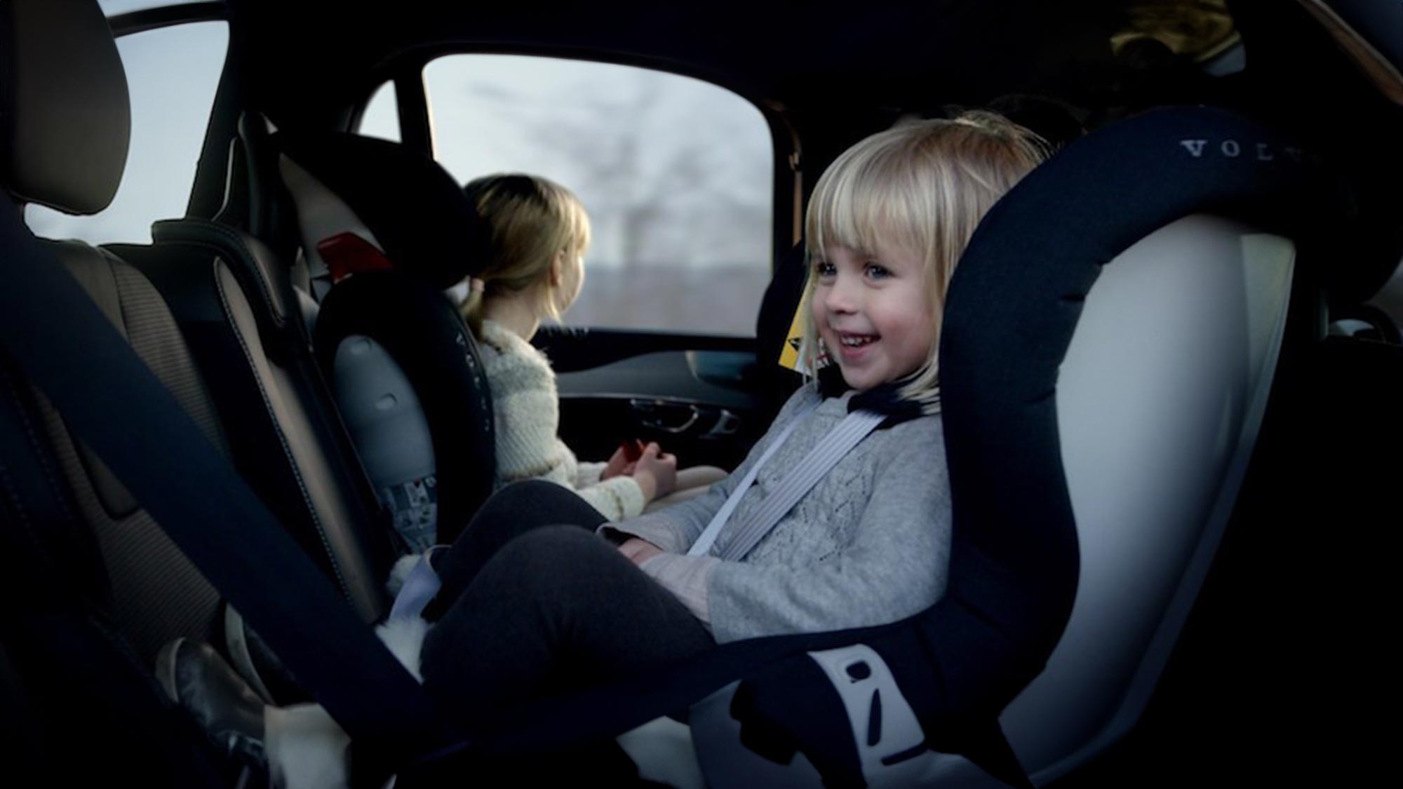 Mehr Komfort und Sicherheit: Volvo präsentiert neue Generation von  Kindersitzen